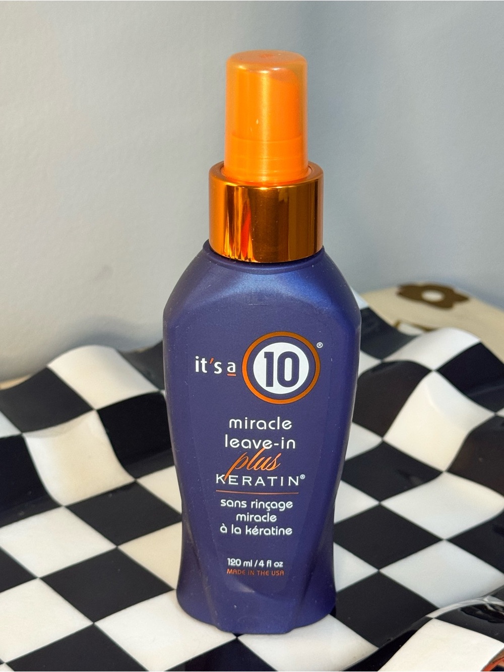 It's a 10 Miracle Leave-In Plus Keratin Spray – Blue with Orange